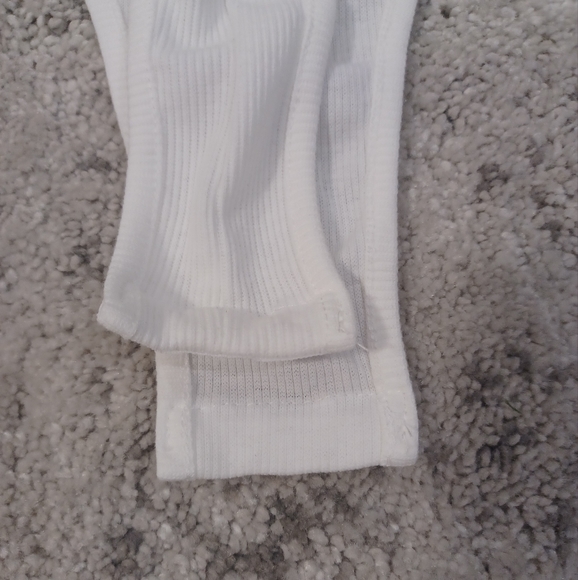 Zip up white bodysuit - Picture 12 of 13